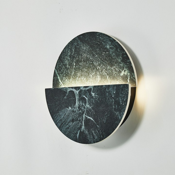 Фото Накладной светильник Favourite Eclipsis 4600-1W