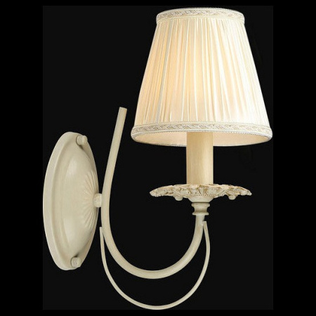 Фото Бра Maytoni Olivia ARM326-01-W