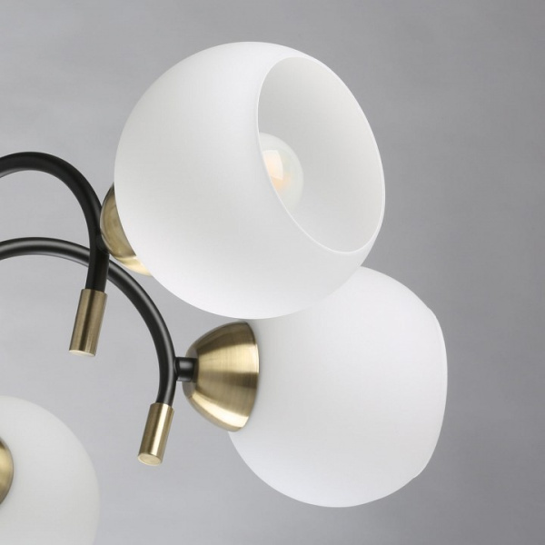 Фото Люстра на штанге DeMarkt Гамбург 605017706