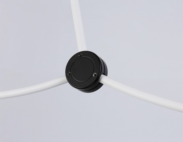 Фото Люстра на штанге Ambrella Light TR TR2566