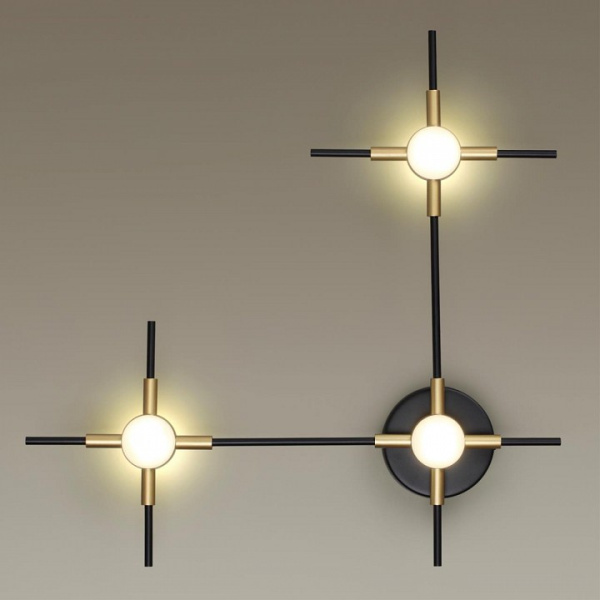 Фото Накладной светильник Odeon Light Costella 3906/9WL