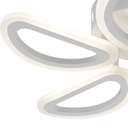 Фото Потолочная люстра Escada Arrow 10285/5LED