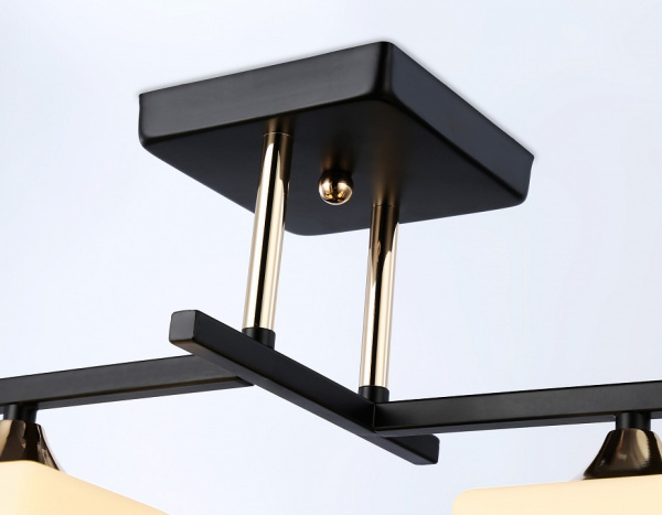 Открыть Светильник на штанге Ambrella Light TR TR303112 Фото Светильник на штанге Ambrella Light TR TR303112