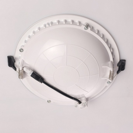 Фото Встраиваемый светильник DeMarkt Стаут 7 702012201