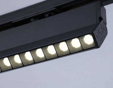 Открыть Светильник на штанге Ambrella Light GL GL6817 Фото Светильник на штанге Ambrella Light GL GL6817