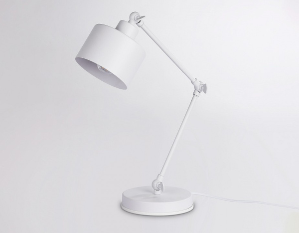 Фото Настольная лампа офисная Ambrella Light TR TR8152