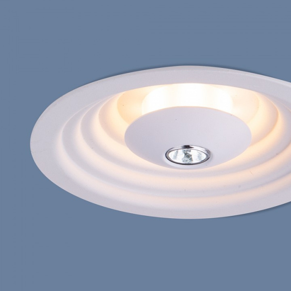 Фото Встраиваемый светильник Elektrostandard Strass M a050145