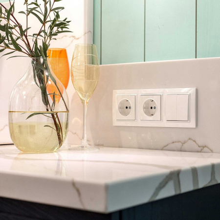 Фото Выключатель двухклавишный без рамки Werkel белый W1120001