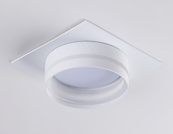Открыть Встраиваемый светильник Ambrella Light TN TN5221 Фото Встраиваемый светильник Ambrella Light TN TN5221