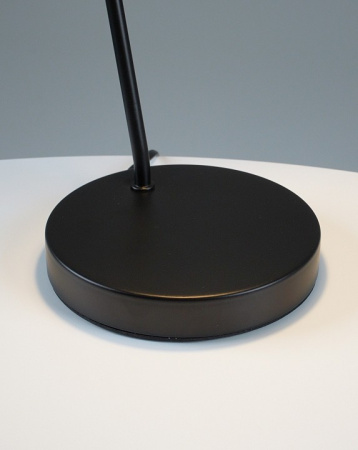 Фото Настольная лампа офисная Moderli Otto V11000-T