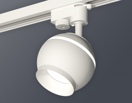 Открыть Светильник на штанге Ambrella Light XT XT1101020 Фото Светильник на штанге Ambrella Light XT XT1101020