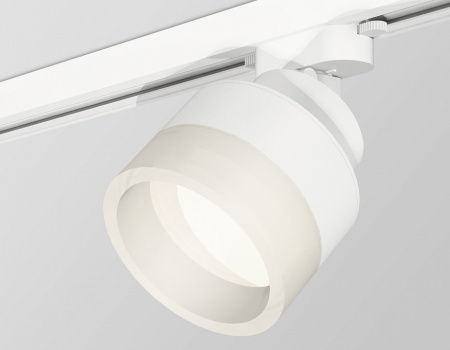 Открыть Светильник на штанге Ambrella Light XT XT8101020 Фото Светильник на штанге Ambrella Light XT XT8101020