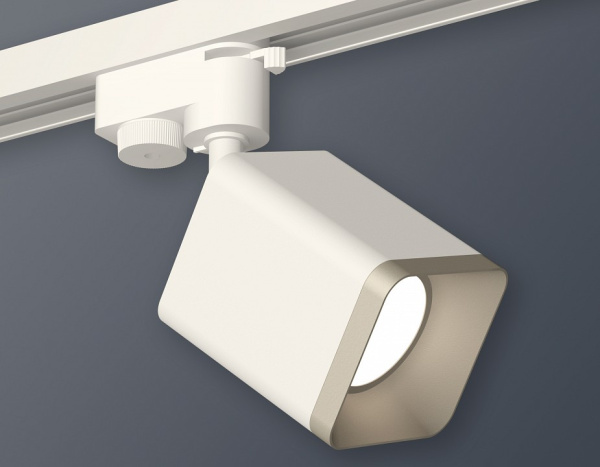 Открыть Светильник на штанге Ambrella Light XT XT7812002 Фото Светильник на штанге Ambrella Light XT XT7812002