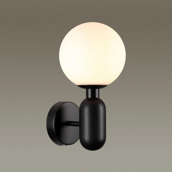 Фото Бра Odeon Light Okia 4668/1W