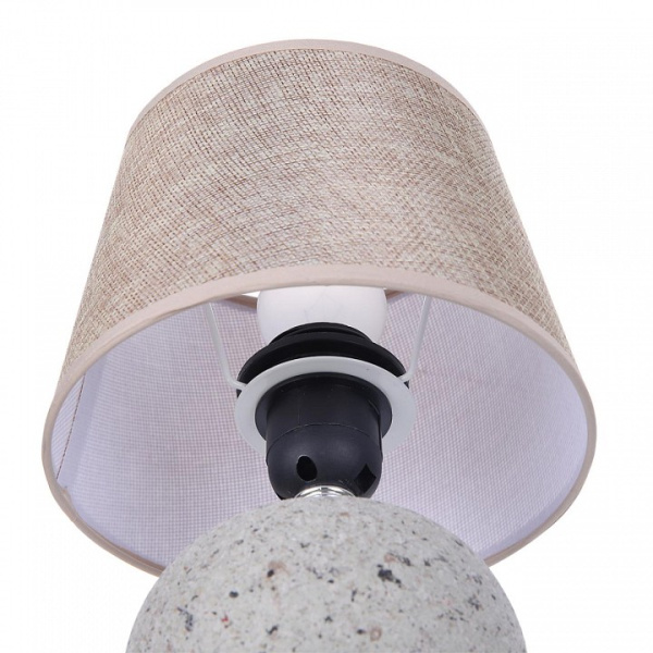 Фото Настольная лампа декоративная Lumion Tareka 8215/1T