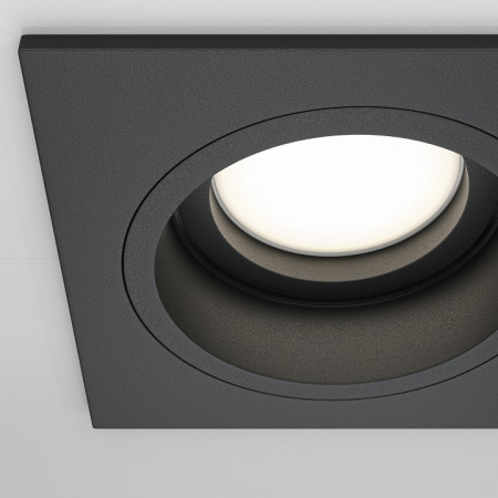 Фото Встраиваемый светильник Maytoni Atom DL026-2-01B