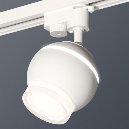 Открыть Светильник на штанге Ambrella Light XT XT1101070 Фото Светильник на штанге Ambrella Light XT XT1101070