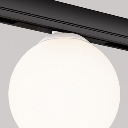 Фото Накладной светильник Maytoni Luna TR185-1-3W4K-B