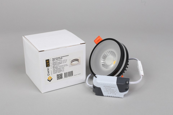 Фото Встраиваемый светильник Omnilux Napoli OML-102719-06