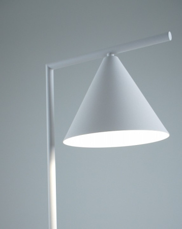 Фото Торшер Moderli Omaha V11062-1F