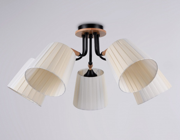 Фото Потолочная люстра Ambrella Light TR TR4733