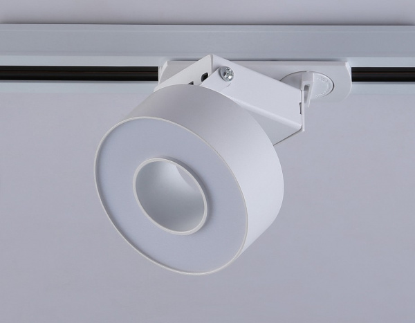 Открыть Светильник на штанге Ambrella Light GL GL6861 Фото Светильник на штанге Ambrella Light GL GL6861