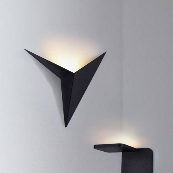 Фото Накладной светильник Maytoni Trame C808WL-L3B