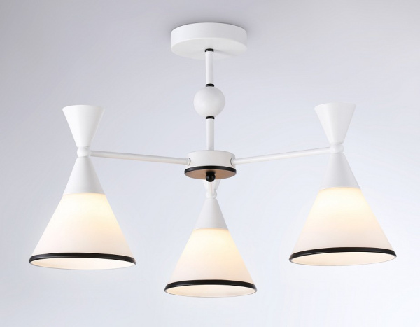 Фото Люстра на штанге Ambrella Light TR TR3164