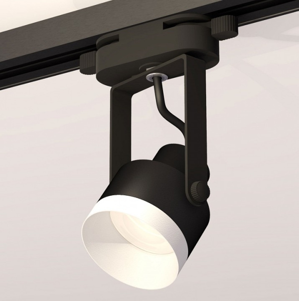 Фото Светильник на штанге Ambrella Light XT XT6602040
