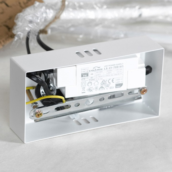 Фото Люстра на штанге Lussole Beaumont LSP-7074