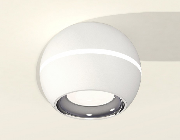 Фото Накладной светильник Ambrella Light XS XS1101002