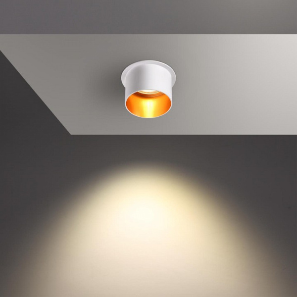 Фото Встраиваемый светильник Novotech Butt 370432